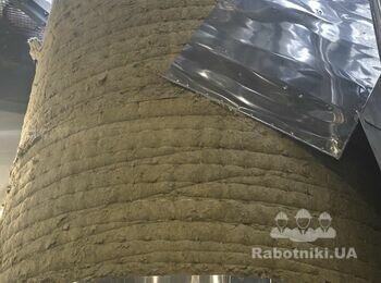 Теплоізоляцію технологічного обладнання та трубопроводів.