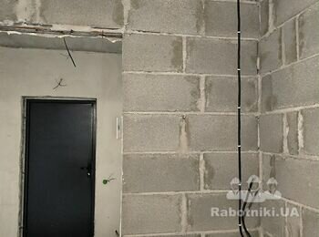 Штукатурка санвузла цементною штукатуркою по маяках