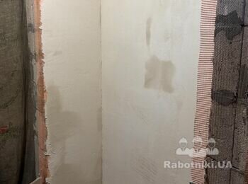Потрібні Штукатур та плиточник на таунхаус в районі Бортничі.