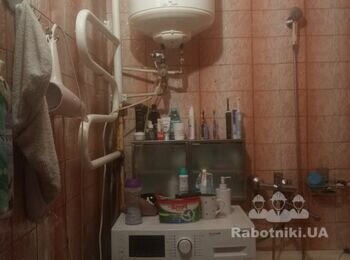 Ремонт ванної кімнати (1,5 х 1,4 м) та туалету в панельці 9 поверхів