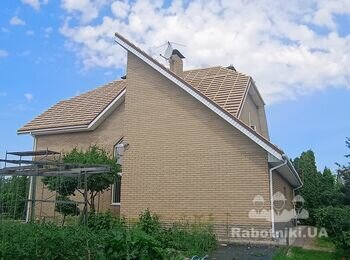 Устройство кровли из металлочерепицы 320 м2