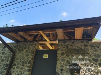 Ремонт Підшивки звисів даху сайдінгом