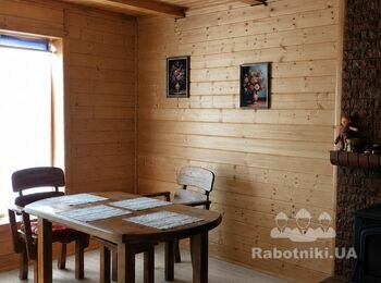Внутрішня обшивка стін фальшбрусом у новобудові