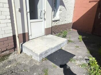 Ремонт (замена) плитки на полу крылечек