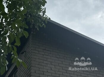 Ремонт фасаду, ринв (ливнівок), доштукатурити частину стіни