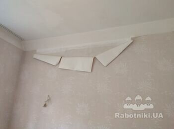 Побелка потолка, покраска стен после залиття на Лагеной