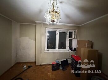Поклейка обоев+ реставрация плинтуса комната 12.5кв метра