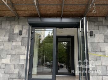 Потрібно перекрити козирек