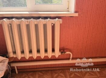 Сховати труби опалення в стіну. Встановити систему для водної теплої