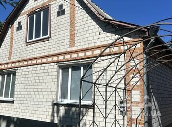 Перекриття даху, підливка фундаменту і відмостка