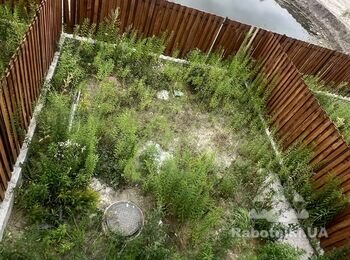 Терасна поверхня двору у таунхаусу