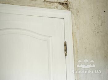 Вирівняти стіни під шпалери, кути, тріщини в двох кімнатах
