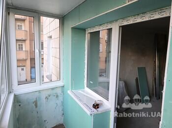 Штукатурка і шпаклівка стін.