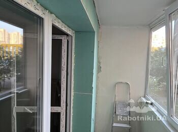 Штукатурка і шпаклівка стін.
