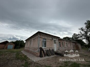 Ремонт будинку для літніх людей.
