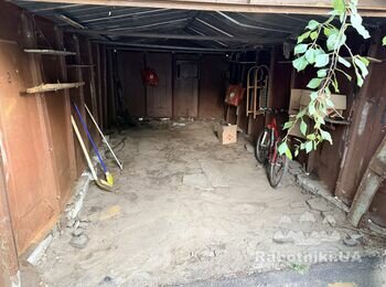 Залити та вирівняти бетонну підлогу в металевому гаражі (25 м)