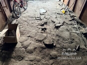Залити та вирівняти бетонну підлогу в металевому гаражі (25 м)