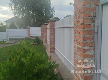 Штукатурка стовпчиків забору