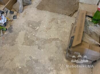 Положить плитку в кухне и коридоре
