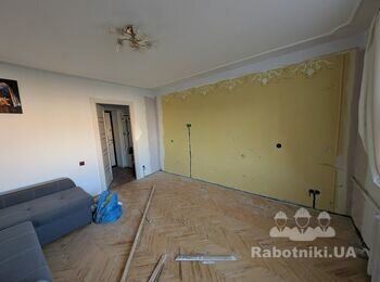 Зашпаклювати штроби, перефарбувати стіни в кімнаті білим кольором