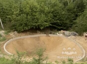 Укладання гранітної бруківки, доріжка та площадка у с.Горбовичі