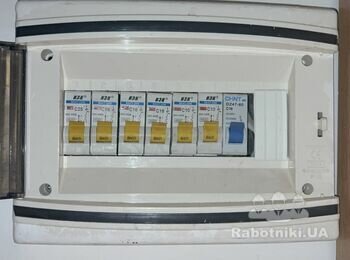 Встановлення ручного перемикача станція/місто до щитку