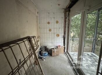 Необхідно зробити ремонт в приміщенні