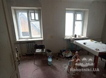 Демонтажні роботи в квартирі 28 м