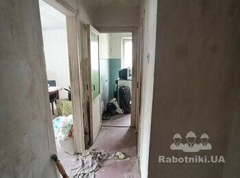 Демонтажні роботи в квартирі 28 м