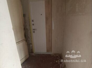 Демонтажні роботи в квартирі 28 м