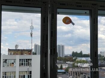 Нужно сделать откосы