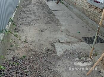 Укладання тротуарної плитки і гранітної бруківки