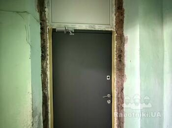 Відкоси на вхідних дверях
