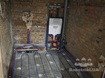Штукатурка и заливка стяжки санвузла