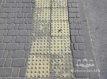 Заміна тактильної плитки