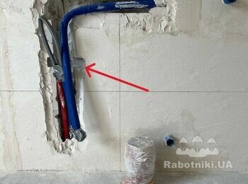 Установить блок смесителя скрытого монтажа (гигиенический душ)