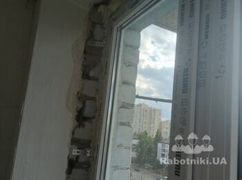 Потрібно зробити внутрішні віконні відкоси 2 вікна
