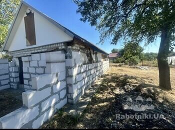 Монтаж 2-х скатного даху 80м2, будівництво прибудови 4,7х2,3 м