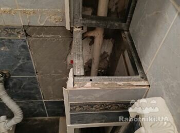Демонтаж небольшого гипсокартонного короба длприклеенноя кафельнок сан