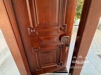 Реставрация деревянных дверей