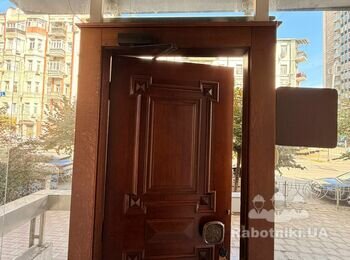 Реставрация деревянных дверей