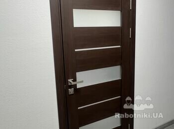 Монтаж міжкімнатних дверей(офіс)