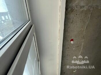 Шпаклівка карнизу, усунення тріщин, поклейка шпалер