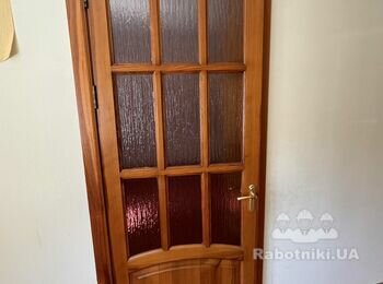 Потрібне фарбування дверей у світлий колір