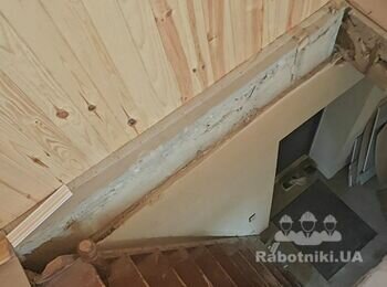 Виготовити деревяні сходи на другий поверх (можливо проживання)