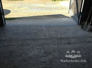 Залити стяжку в гаражі