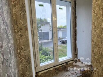 Влаштування відкосів із гіпсокартону та монтаж підвіконь (5 вікон) під