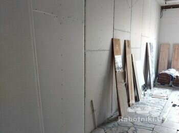 Прошпаклювати шви та стики гіпсокартону з армуванням сіткою і капелюш