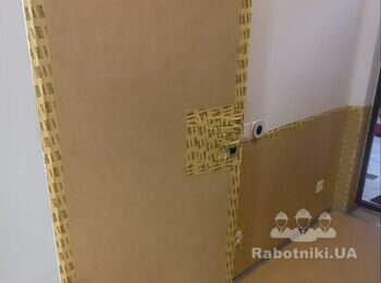 Упакування дверей та стін