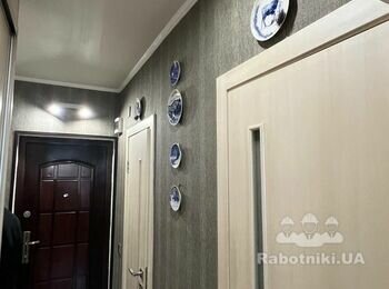 Упакування дверей та стін